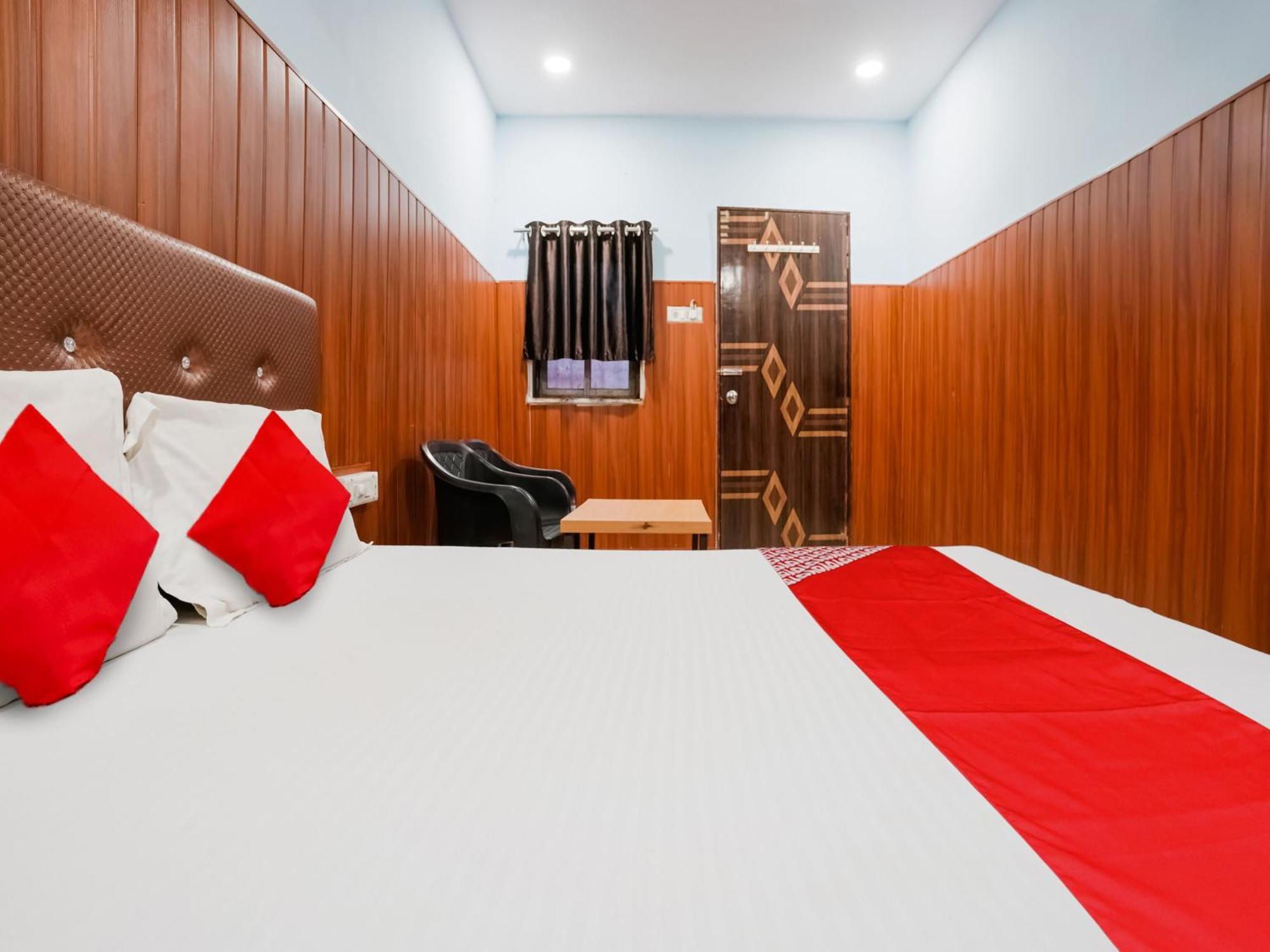 Hotel O Spotlight ثين المظهر الخارجي الصورة
